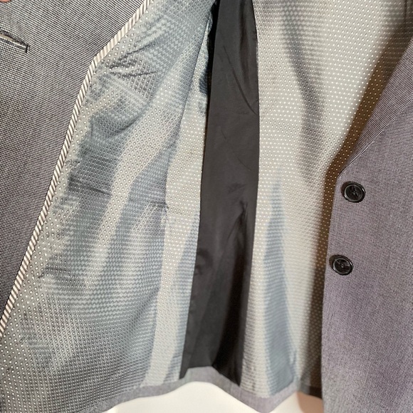 RW&CO Classic Gray Women's Blazer Size 8 - Picture 12 of 16